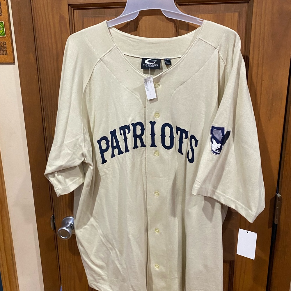 Somerset Patriots full button down jersey 
Brand new never worn